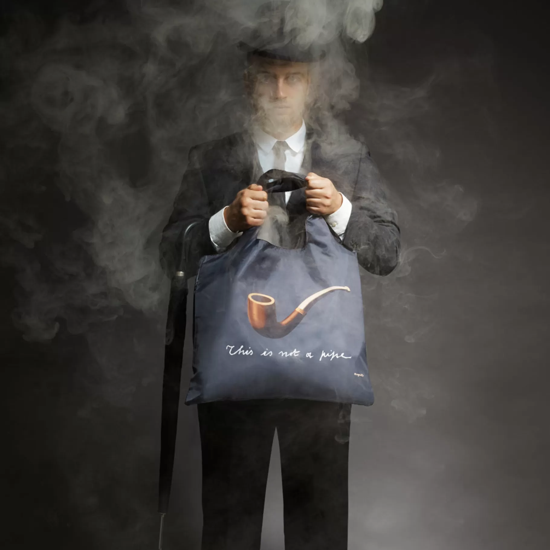 LOQI RENE MAGRITTE La trahison des images Sac recyclé* Sacs